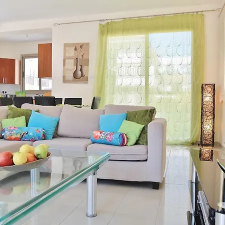Polyxenia 3 Bedroom Villa *