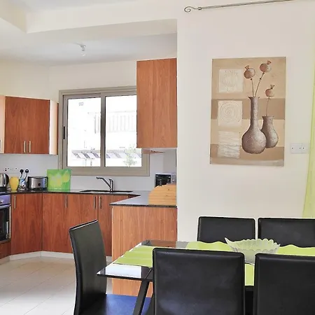 Polyxenia 3 Bedroom